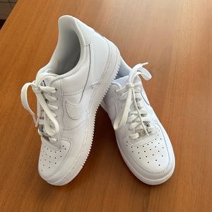 Nike Air Force 1 AF1 Sneaker NWT